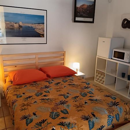 Chambre Privee Avec Piscine Marseille Exterior photo