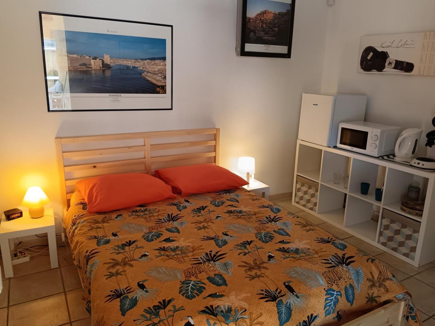 Chambre Privee Avec Piscine Marseille Exterior photo